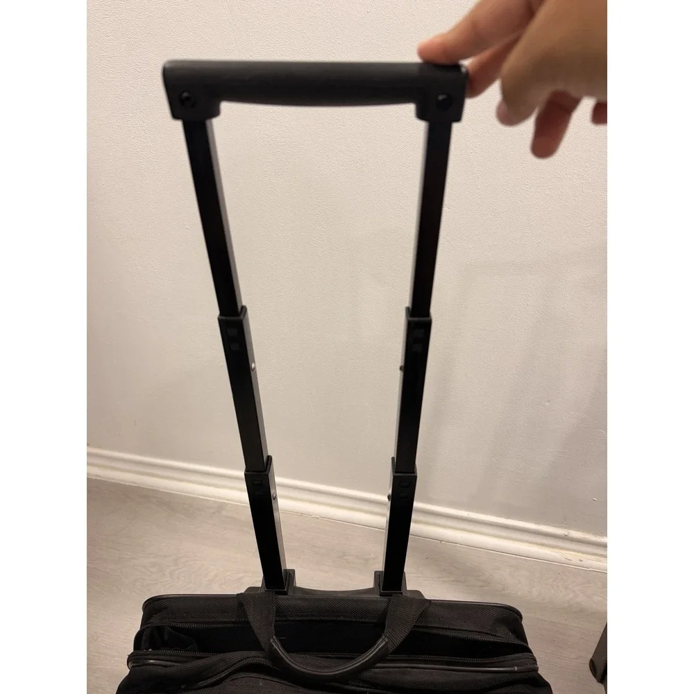 Solo Rolling Laptop‎ Bag Black Wheeled Briefcase Telescoping Handle Underseater